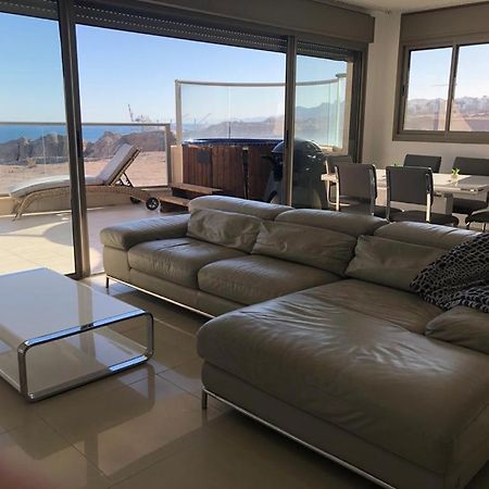 Luxury Exclusive Top Class Apartment On The Sea With Best Sea View And Jacuzzi רק למשפחות !!!! Eilat Extérieur photo